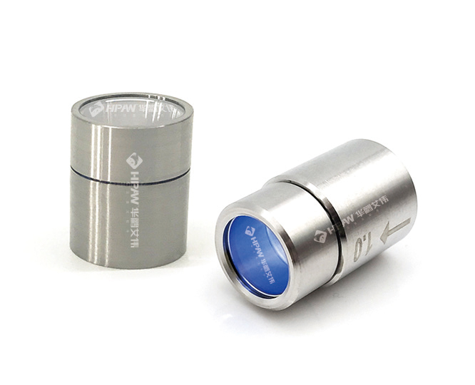 為什么激光保護(hù)鏡片容易出現(xiàn)黑點